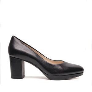 Clarks Kelda Hope Black Pumps NWT Size 7.5